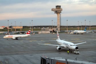 Der Flughafen BER (Archivbild): Die ostdeutschen Länder wollen mehr Langstreckenflüge am BER.