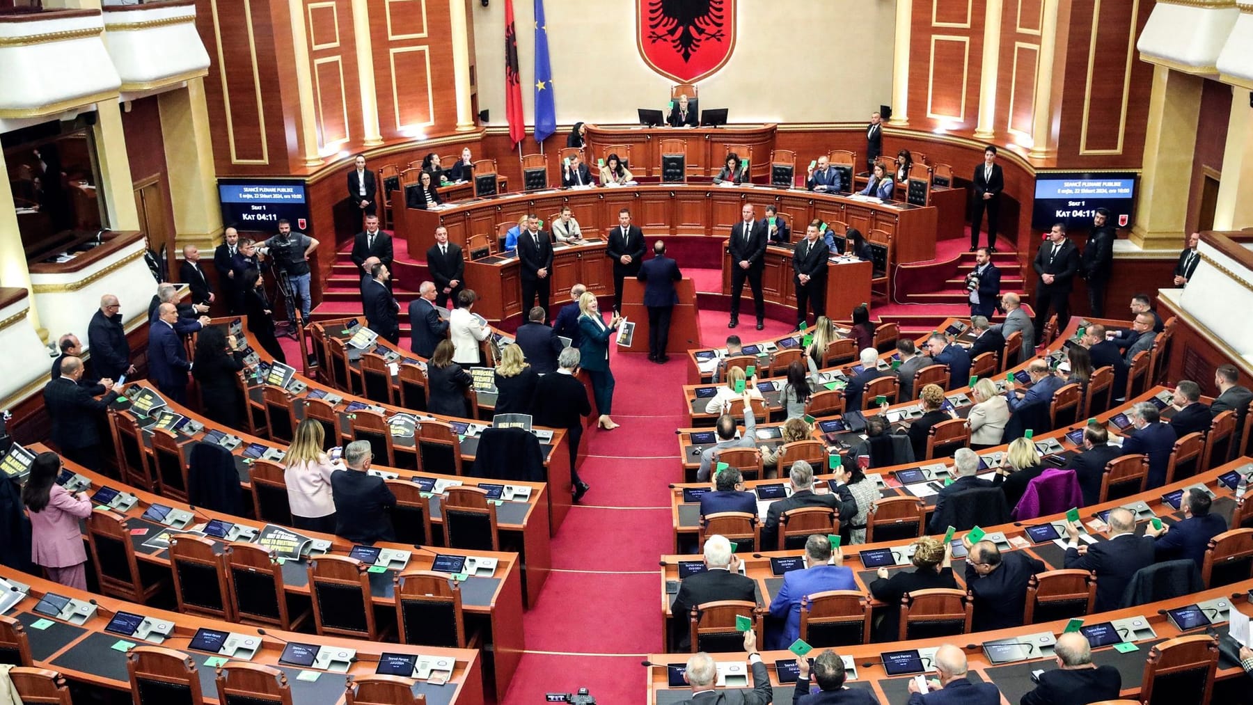 Il Parlamento albanese approva l’accordo sull’immigrazione con l’Italia