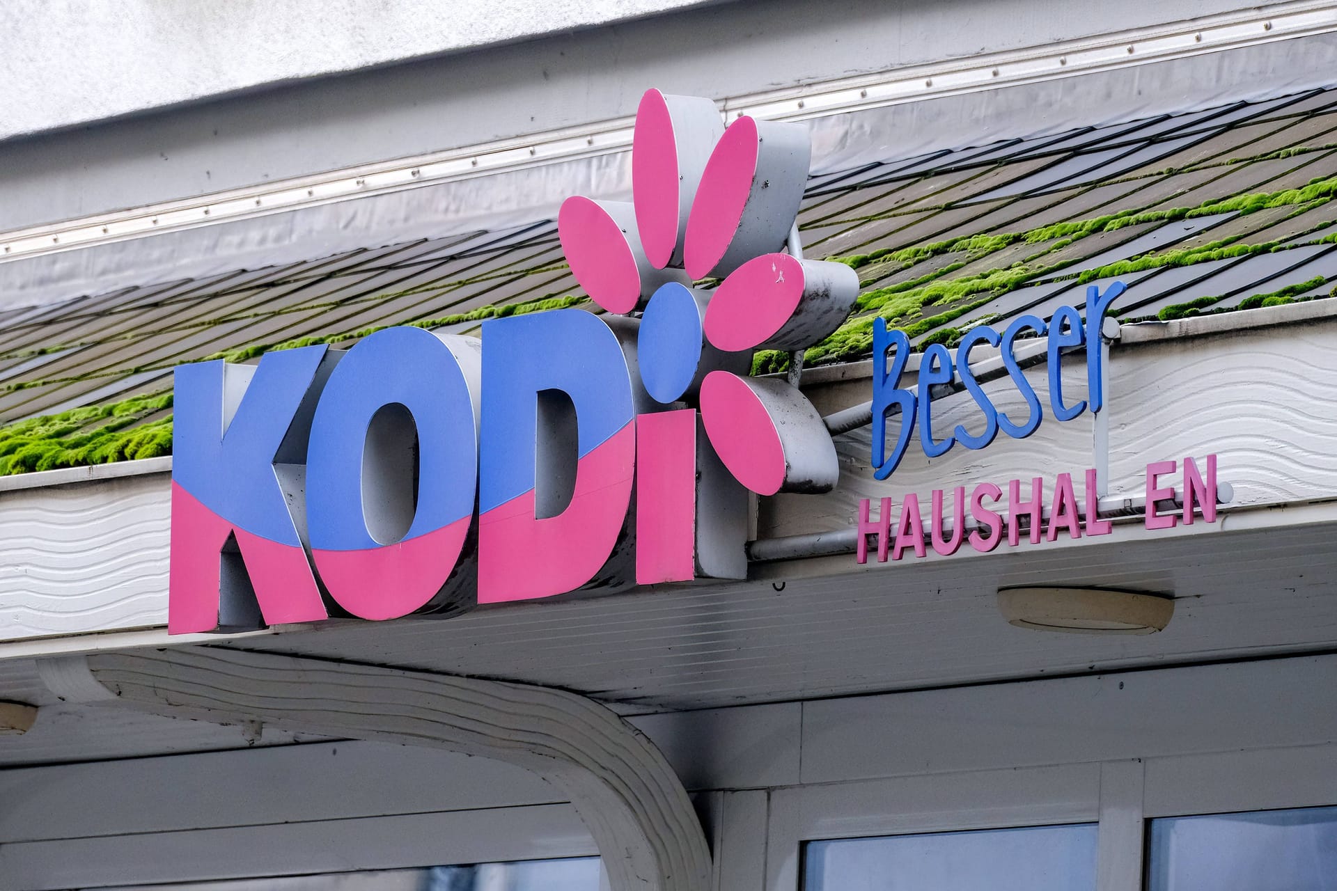 Der Discounter versucht, gegen die finanziellen Hürden anzukämpfen (Symbolbild).