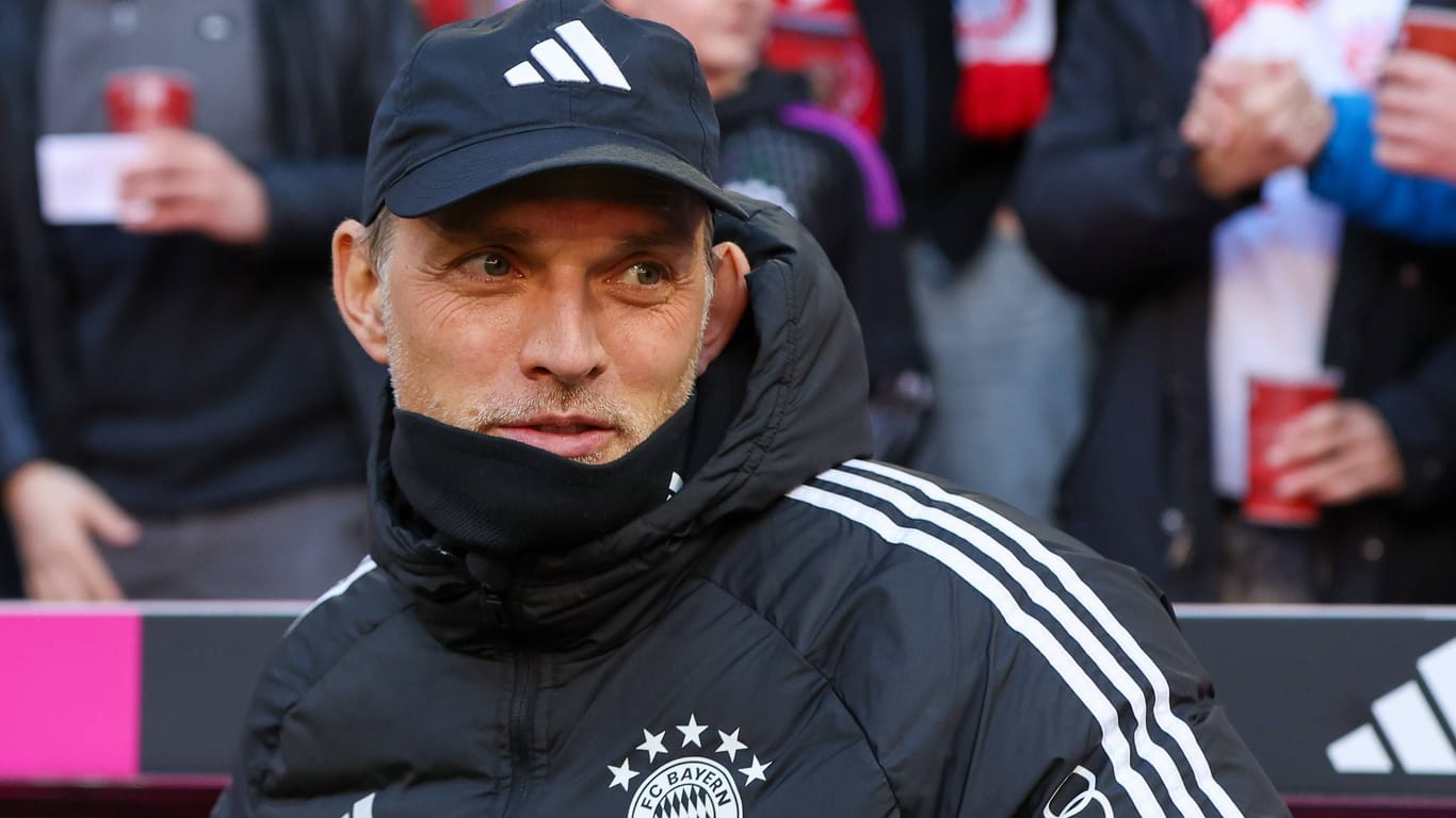 Thomas Tuchel: Der Bayern-Trainer könnte für das Duell mit Leverkusen einen wichtigen Spieler zurückbekommen.