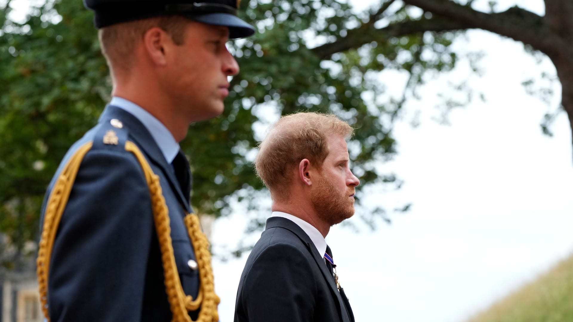 Prinz William und Prinz Harry: Das Verhältnis der beiden Brüder gilt als angeschlagen.