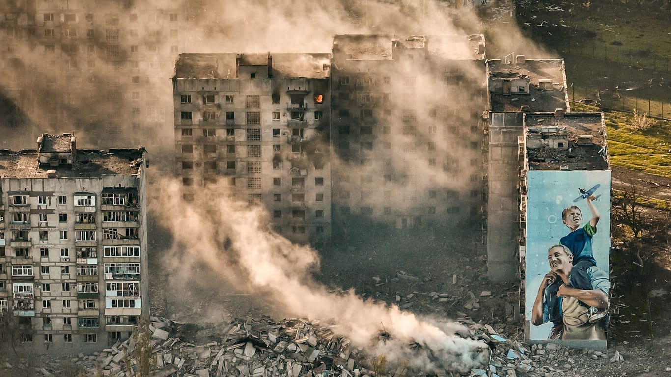 Zerstörungen in Bachmut, Ukraine: So sieht es aus, wenn Putins Truppen wüten.