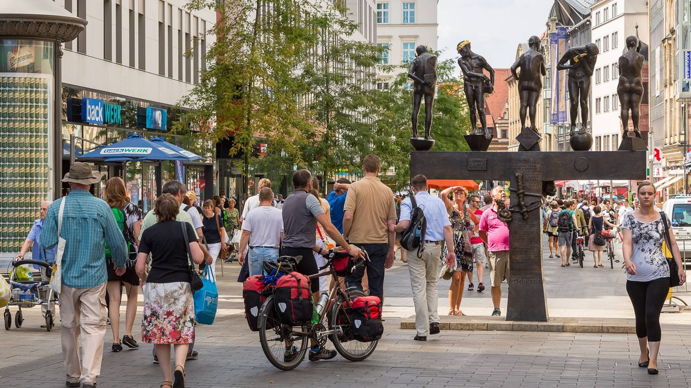 Leipzig: Die Fußgängerzone Grimmaische Straße in der Innenstadt.