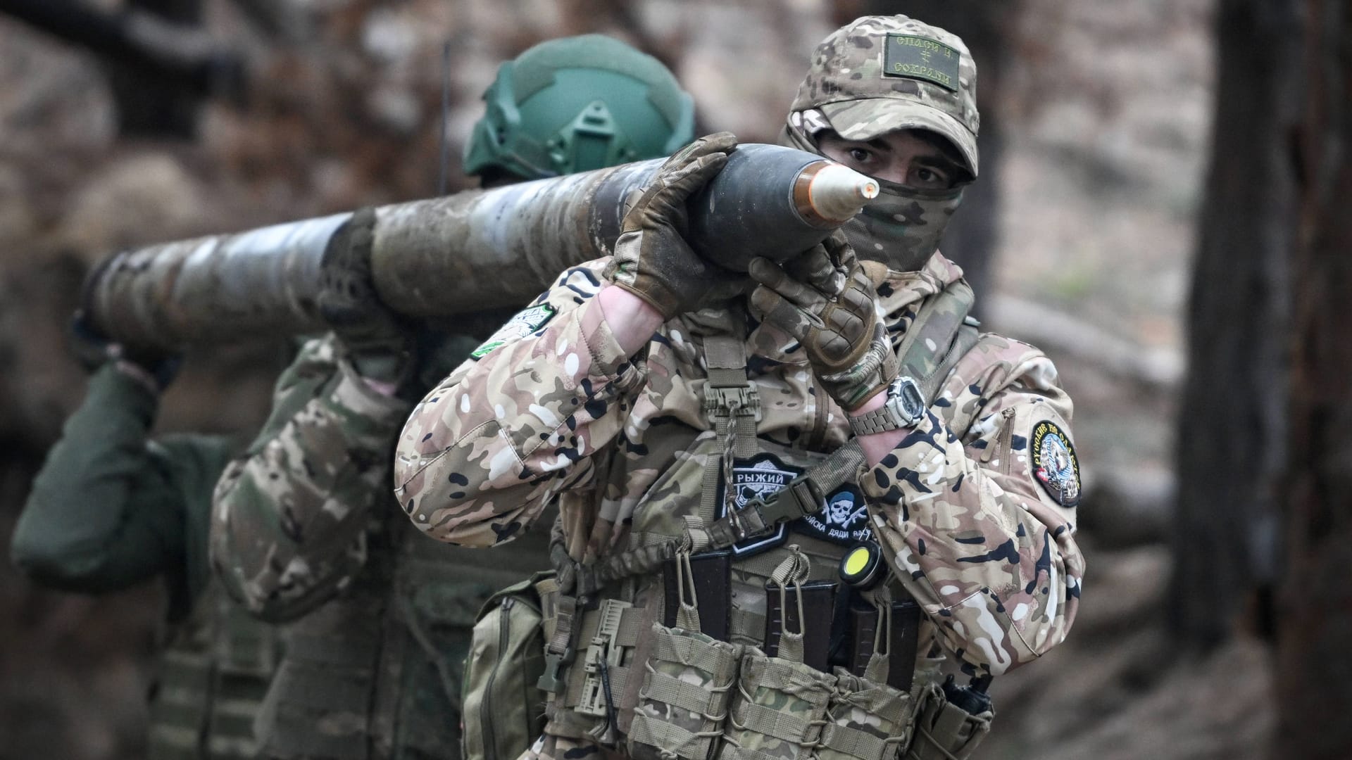 Ein ukrainischer Soldat in der Ukraine: Werden bald auch westliche Bodentruppen in dem angegriffenen Land helfen?