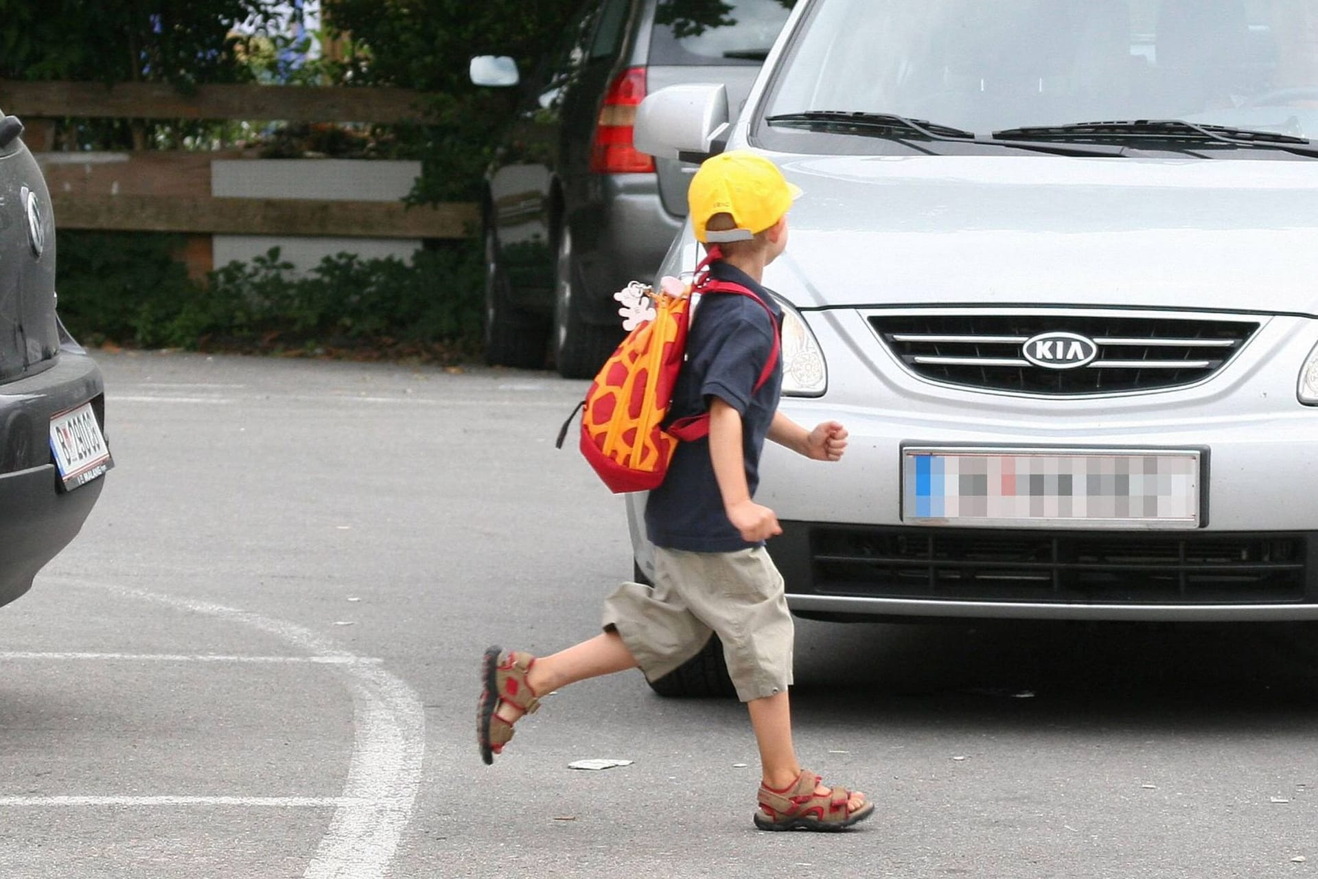 Jeder Meter zählt: Bei einer Vollbremsung muss der Fahrer das Pedal komplett durchtreten. Und genau hier liegt der häufigste Fehler.