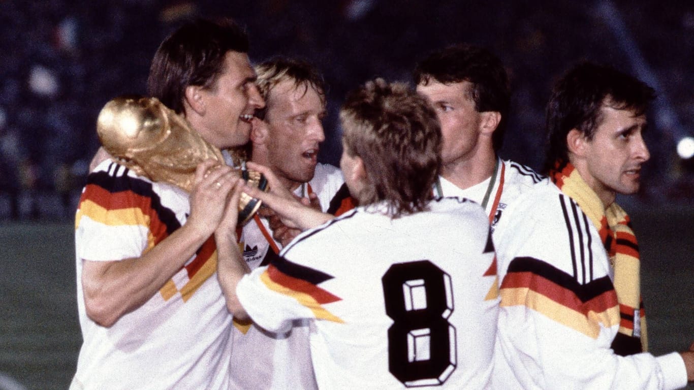 Klaus Augenthaler, Andreas Brehme, Thomas Häßler, Lothar Matthäus und Pierre Littbarski: In Rom wurden sie 1990 mit der deutschen Nationalelf Weltmeister.