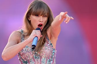Taylor Swift bei einem Konzert in Australien: In Sydney soll es zu einem Vorfall mit einem Paparazzo gekommen sein.