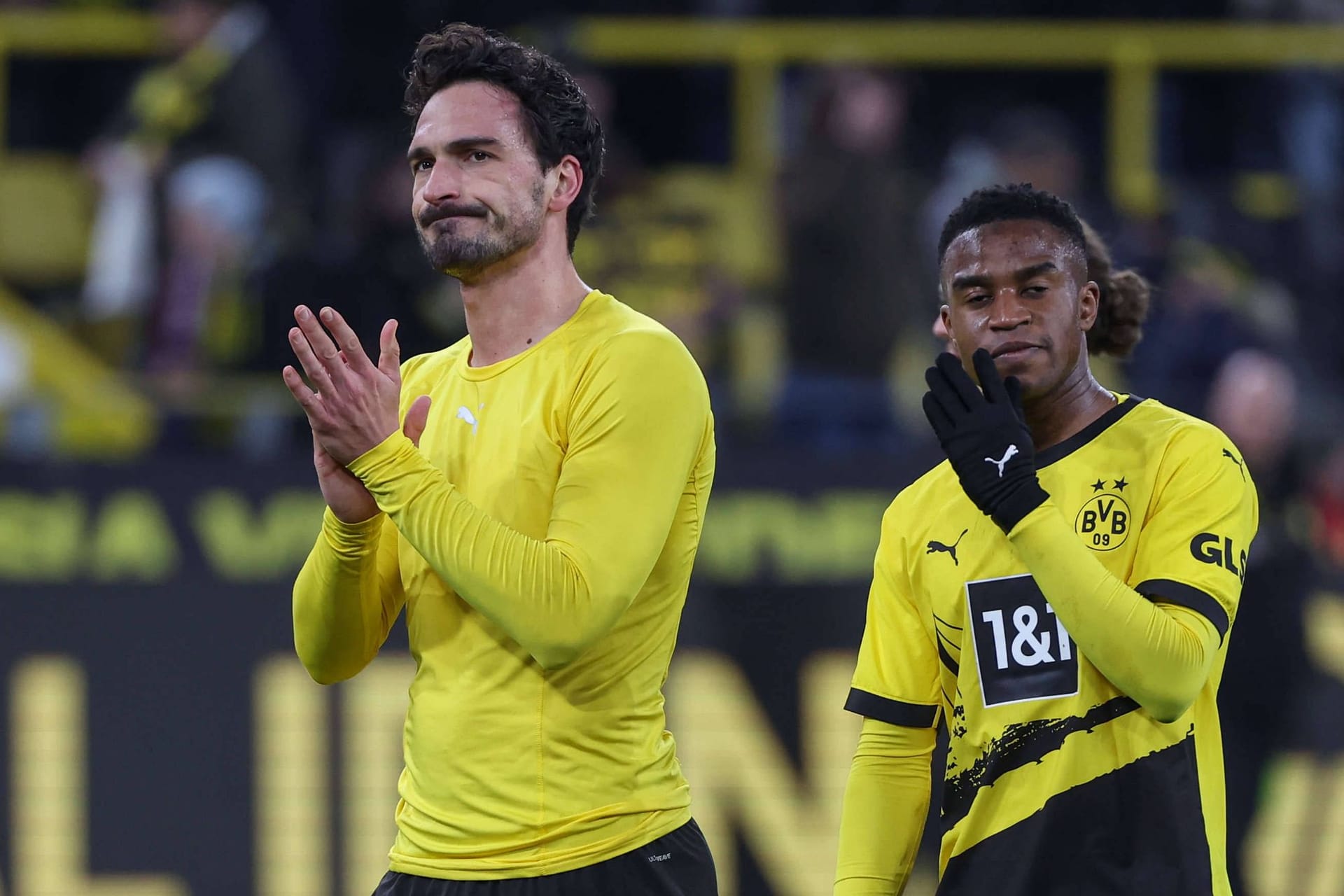 Revierklub in der Krise: Dortmund verkommt zum Sanierungsfall: Mats Hummels (links) und Youssoufa Moukoko.