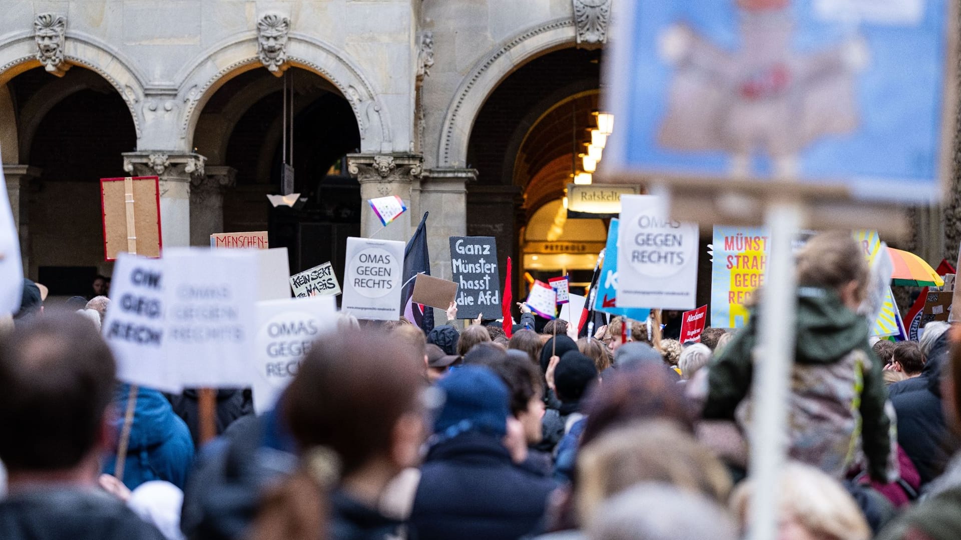 Demonstration gegen AfD Veranstaltung