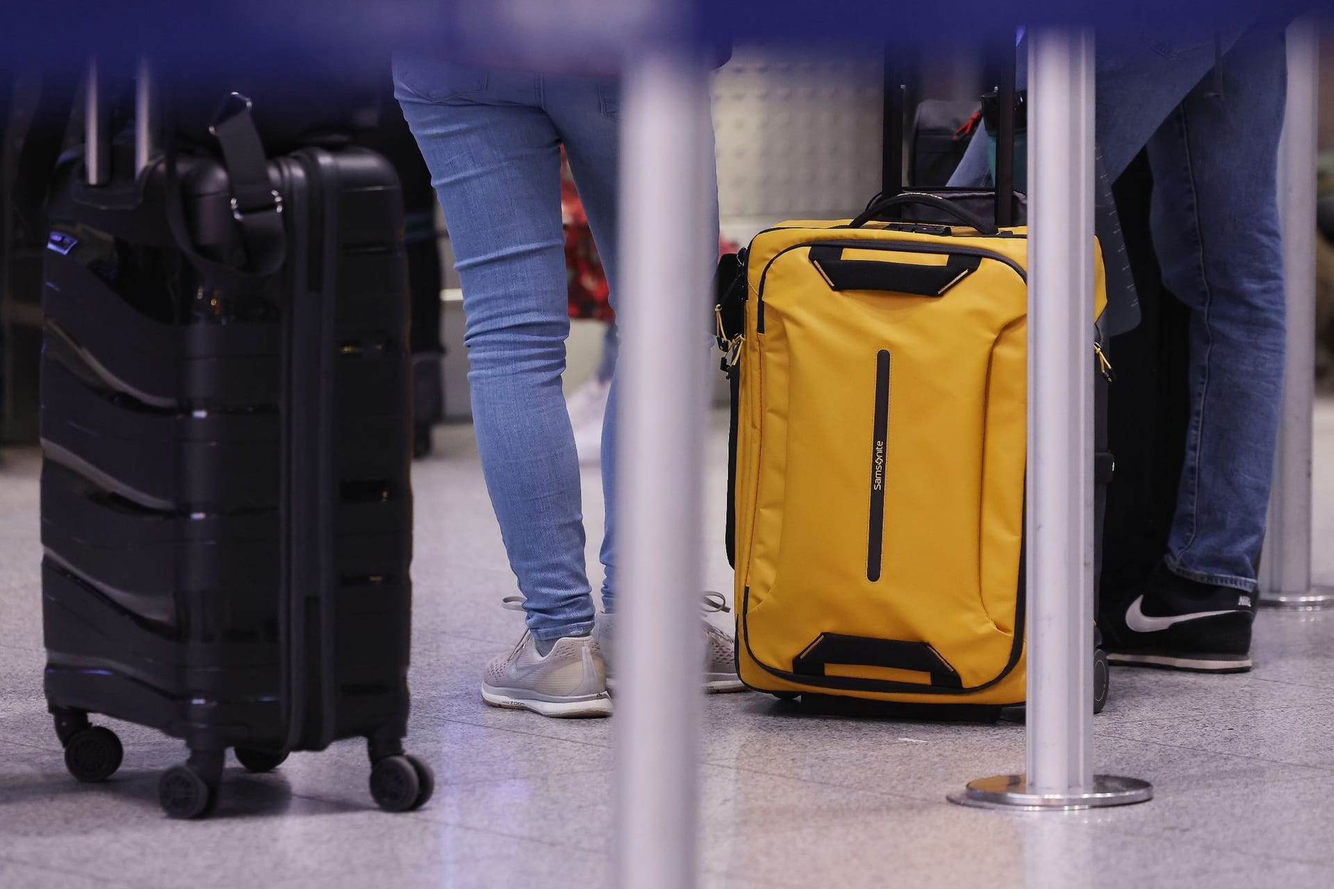 Warten am Flughafen