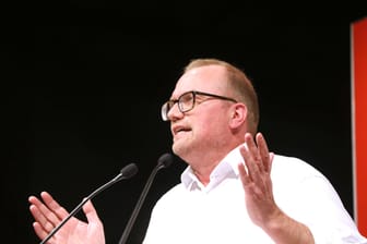 SPD-Politiker Jochen Ott in Schwerte: Beim Politischen Aschermittwoch wurde er deutlich.
