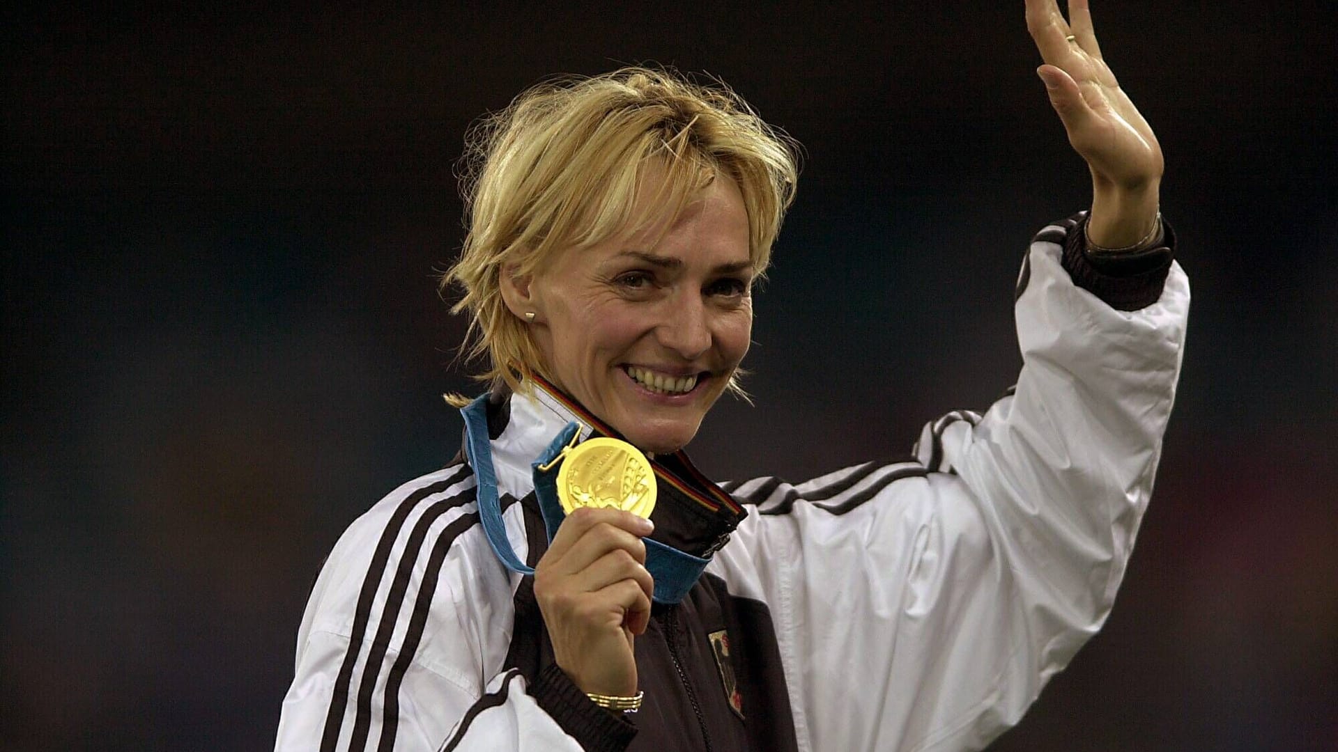 Heike Drechsler: 2000 in Sydney gewann sie ihre zweite olympische Goldmedaille.