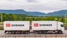 Schenker-LKW auf der Autobahn: Das Unternehmen könnte beim Verkauf zehn bis 15 Milliarden Euro einbringen.