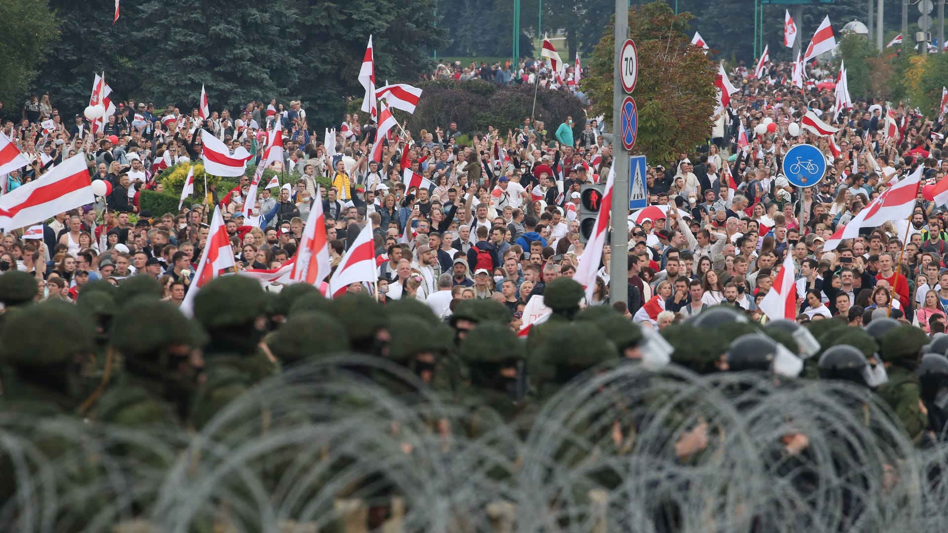 Proteste in Belarus im Jahr 2020 (Archivbild): Damals ließ Lukaschenko die Proteste von seinen Schergen brutal niederschlagen.