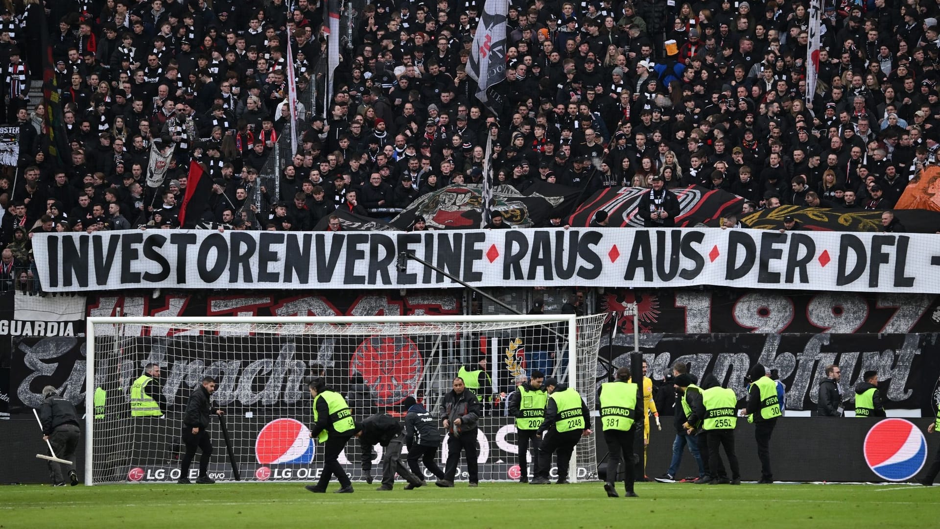 Eintracht Frankfurt - VfL Wolfsburg Eintracht Frankfurt - VfL Wolfsburg