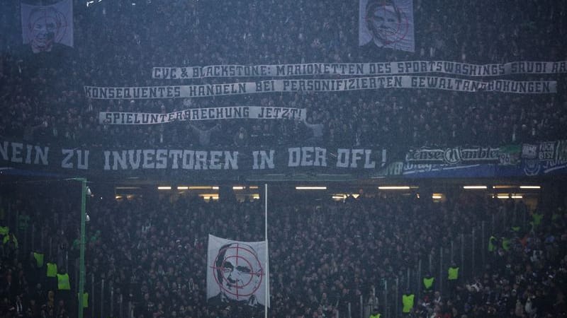 Sorgten für erhitzte Diskussionen: Die Protest-Banner der Hannover-Fans.