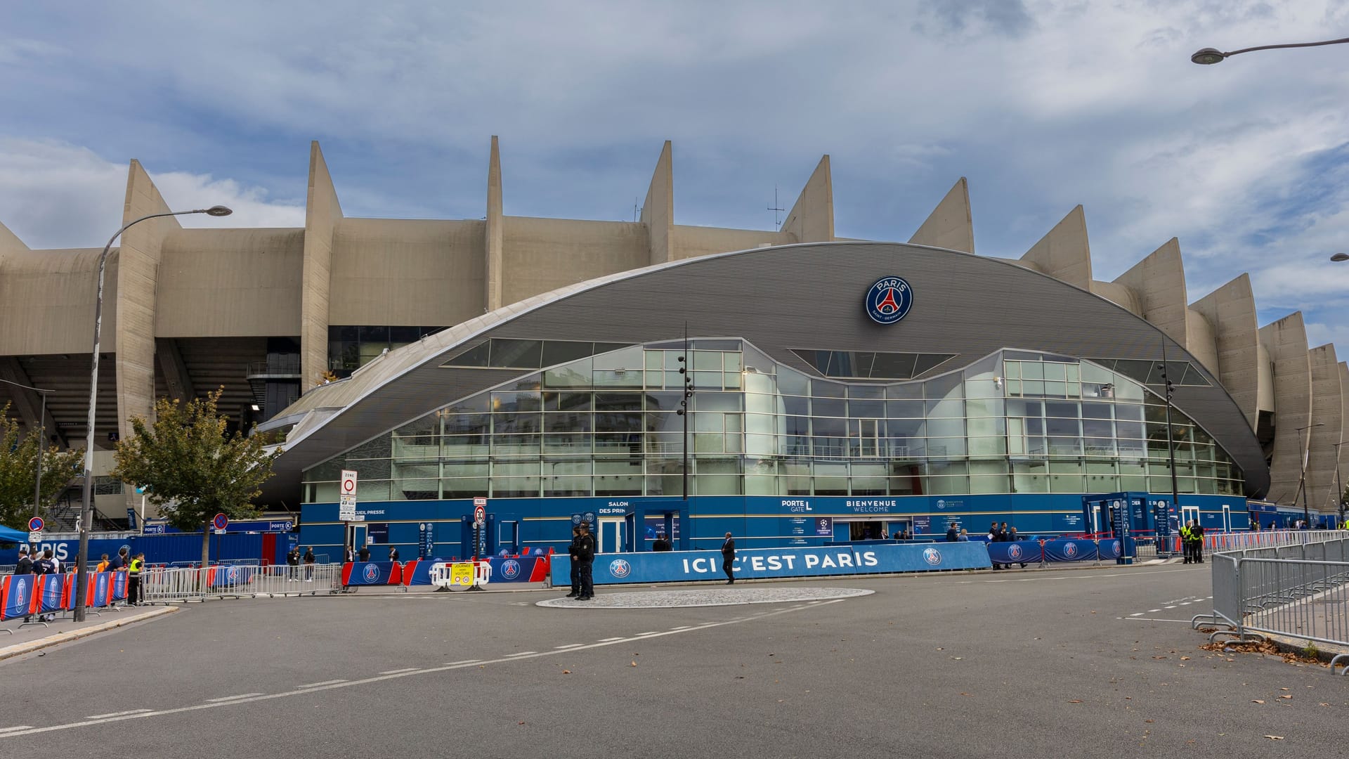 Der Prinzenpark in Paris: PSG will das Stadion verlassen. Der Prinzenpark in Paris: PSG will das Stadion verlassen.