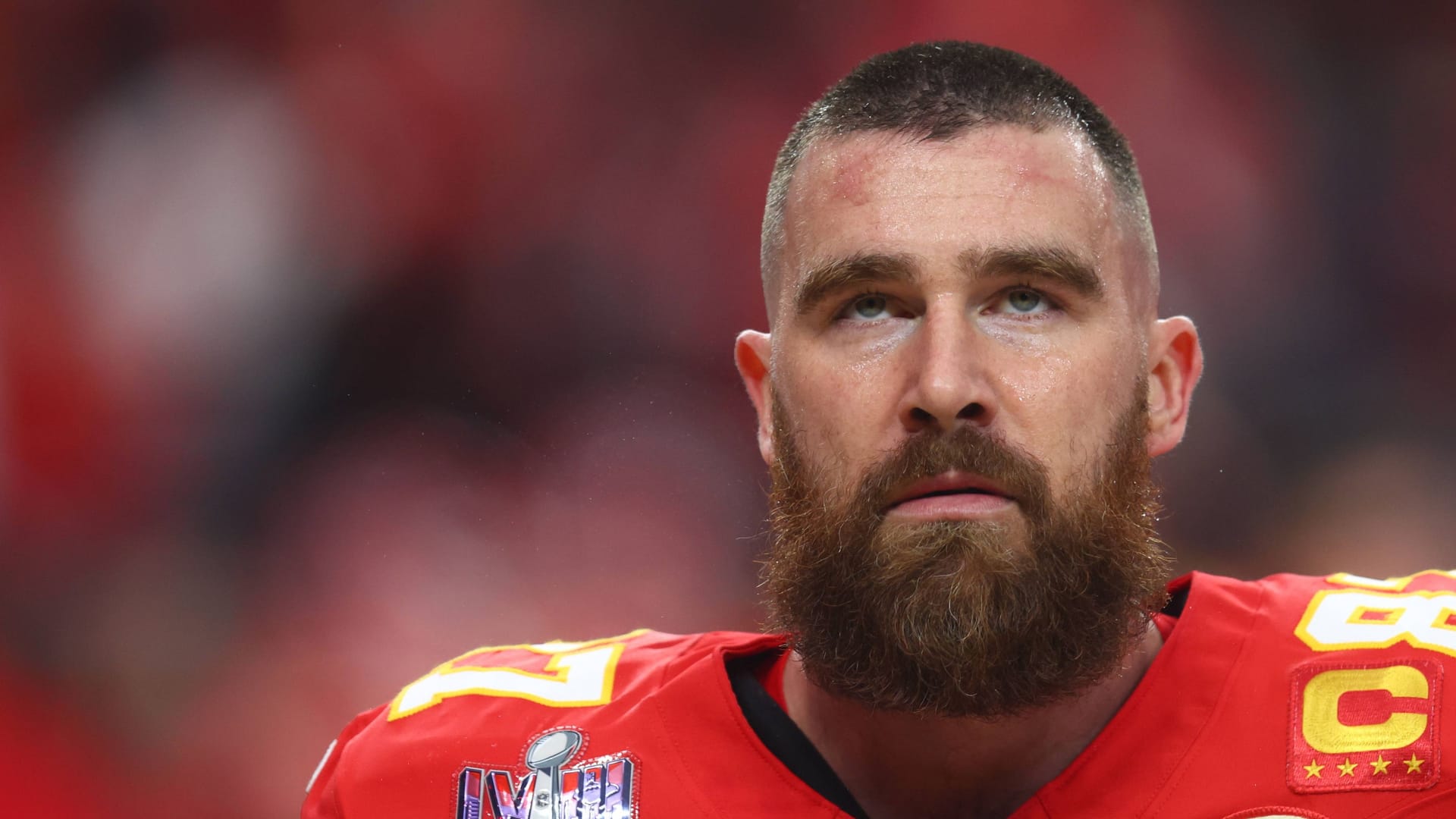 Travis Kelce: Der Sportler spricht den Betroffenen sein Mitgefühl aus.