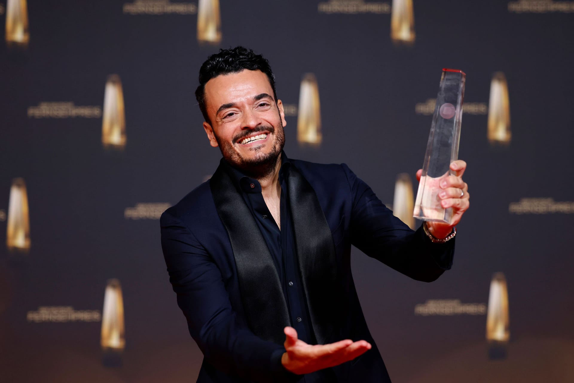 Giovanni Zarrella wurde 2022 für die Moderation seiner Show mit dem Deutschen Fernsehpreis ausgezeichnet.