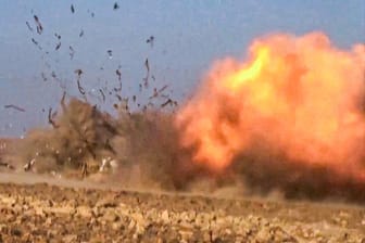 Riesige Explosion: Diese Aufnahmen stammen von den Huthi-Rebellen.