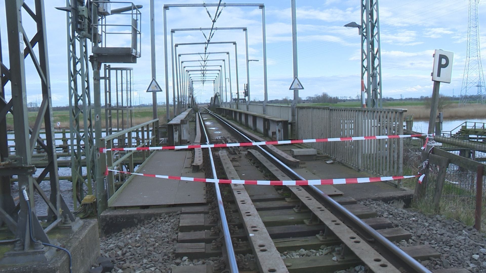 Die Huntebrücke bleibt bis auf Weiteres gesperrt.