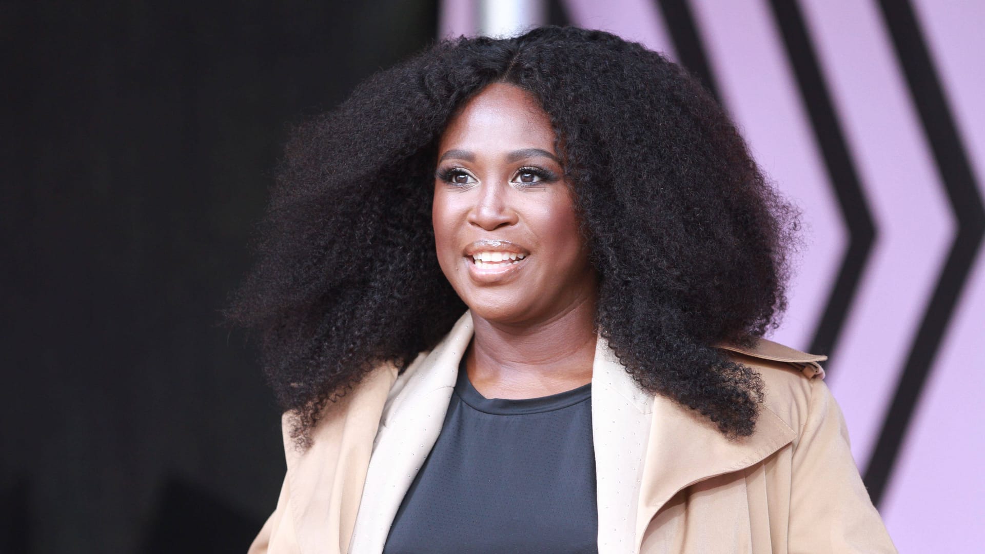 Motsi Mabuse: Die TV-Bekanntheit ist zum zweiten Mal verheiratet.