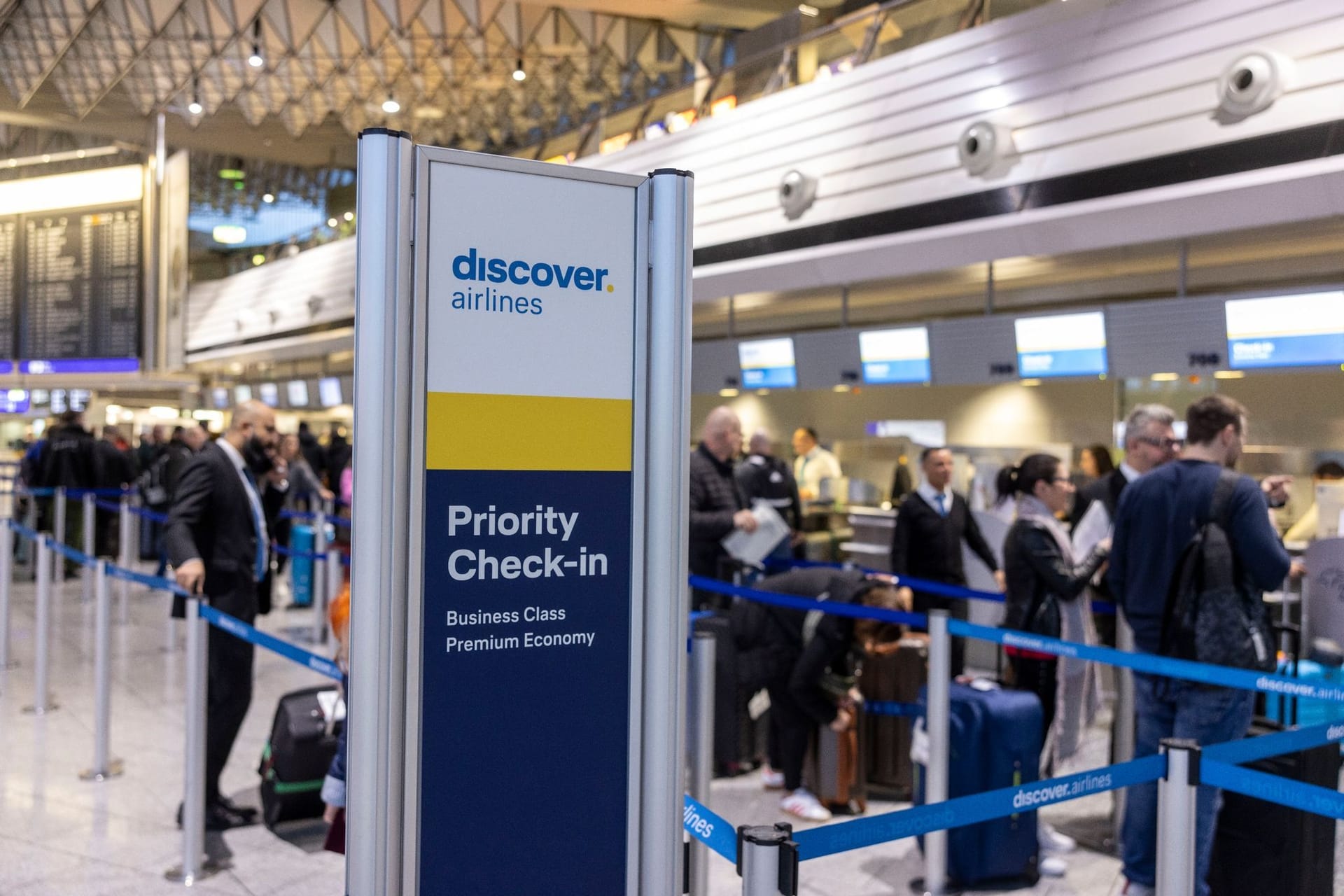 Schild Discover Airlines