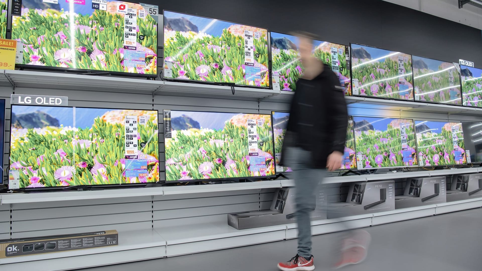 Fernseher im Elektromarkt