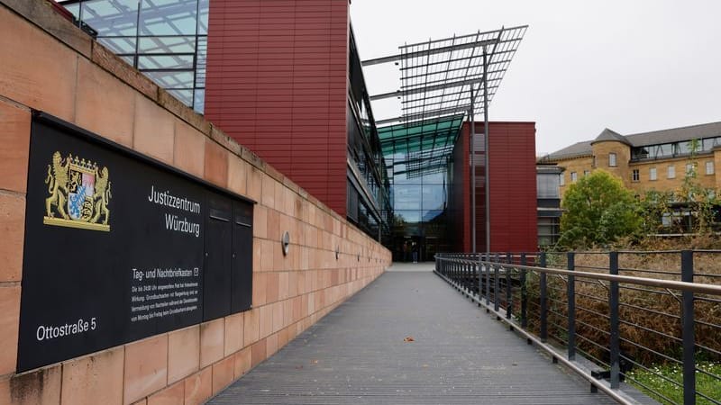 Im Justizzentrum Würzburg (Archivbild): Eine Mutter wurde für den sexuellen Missbrauch an ihrer Tochter verurteilt. Im Justizzentrum Würzburg (Archivbild): Eine Mutter wurde für den sexuellen Missbrauch an ihrer Tochter verurteilt.