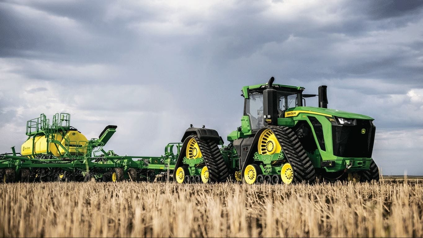 Die neuen Raupentraktoren von John Deere kommen auch nach Europa.