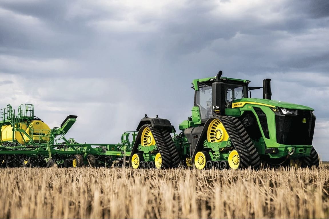 Die neuen Raupentraktoren von John Deere kommen auch nach Europa.