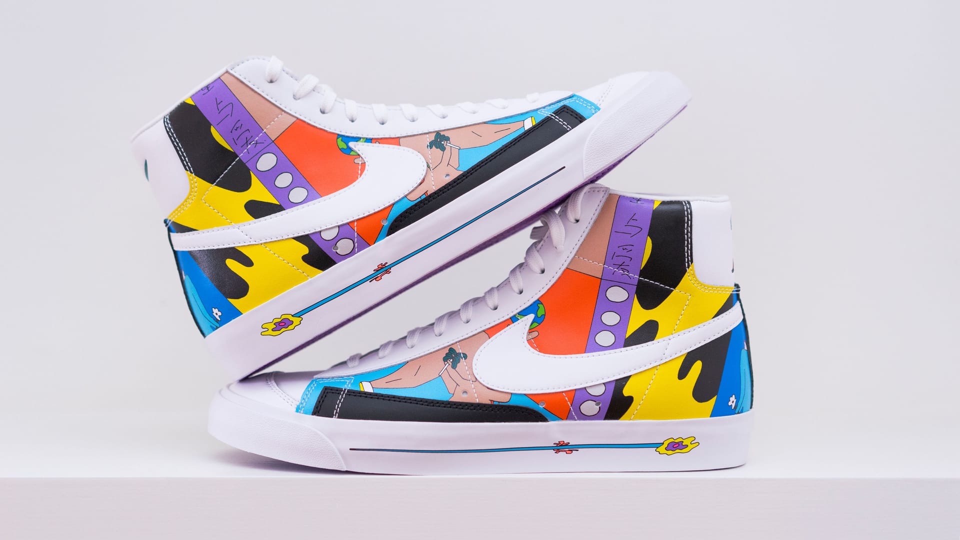 Schicke Schuhe: Der "Nike Blazer Mid 77 Flyleather 2020 by Photographer Louis Shaw". Schicke Schuhe: Der "Nike Blazer Mid 77 Flyleather 2020 by Photographer Louis Shaw".
