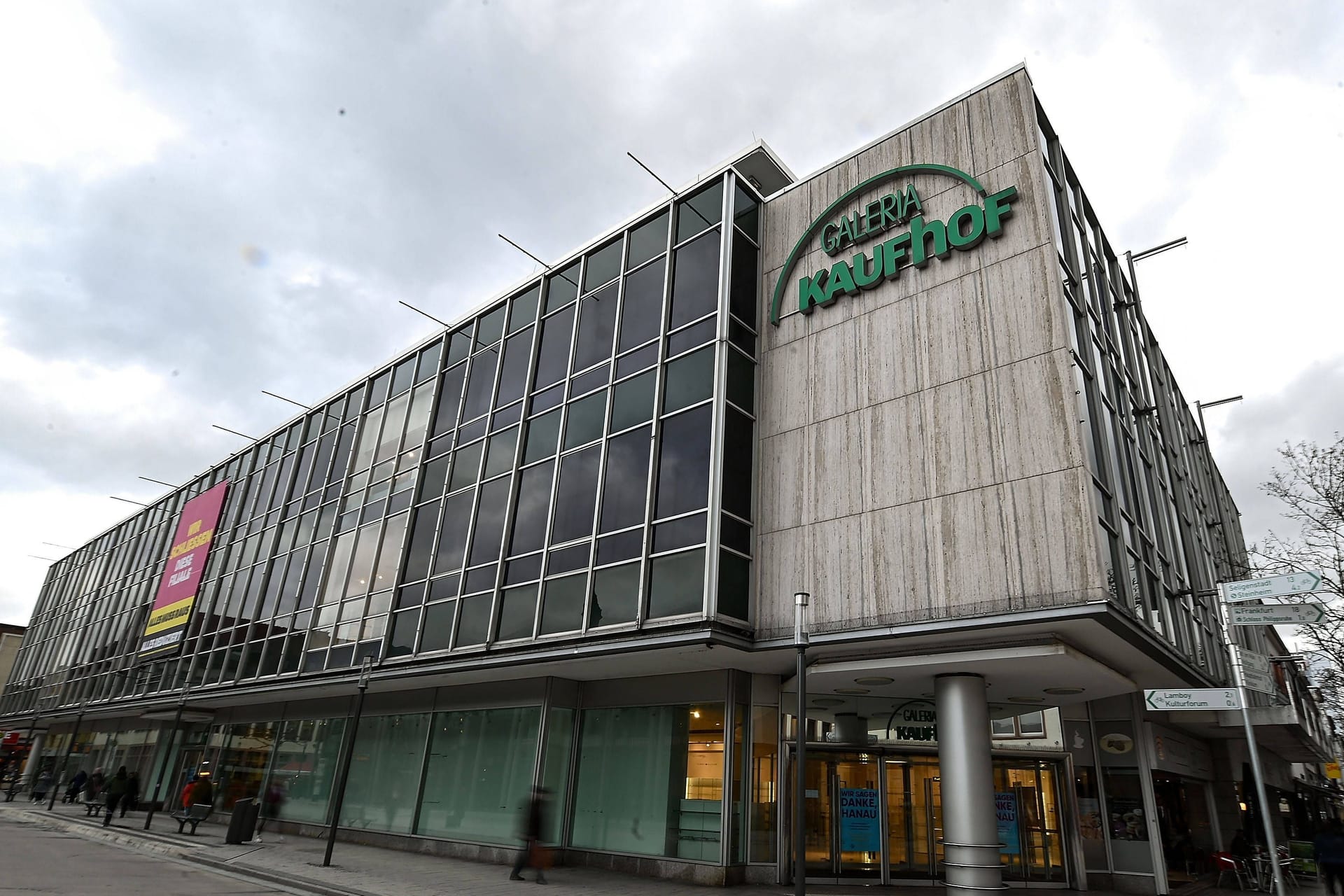 Die Ende Januar geschlossene Galeria-Filiale in Hanau (Archivbild): Die Kaufhauskette ist bereits zum dritten Mal in dreieinhalb Jahren insolvent. Die Ende Januar geschlossene Galeria-Filiale in Hanau (Archivbild): Die Kaufhauskette ist bereits zum dritten Mal in dreieinhalb Jahren insolvent.