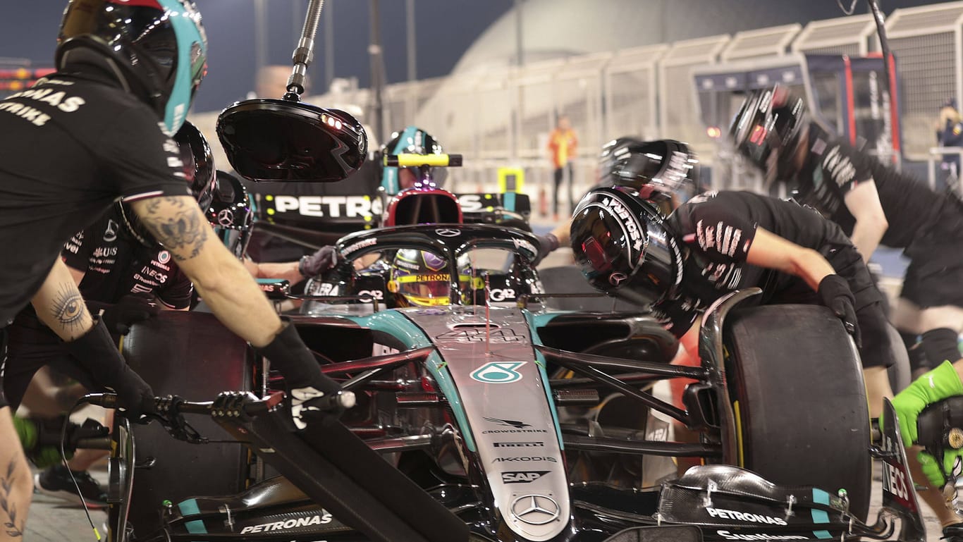 Lewis Hamilton: Der Brite fährt in diesem Jahr noch für Mercedes, dann folgt der Wechsel zu Ferrari.
