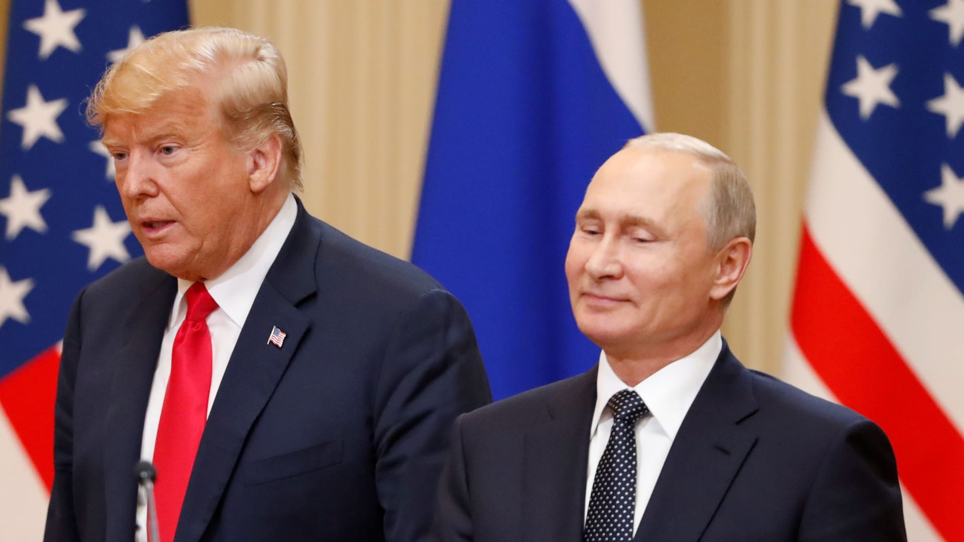 US-Präsident Donald Trump und Russlands Präsident Wladimir Putin (Archivbild): Ohne Trump verliere Putin alles, sagt ein ehemaliger Mitarbeiter.