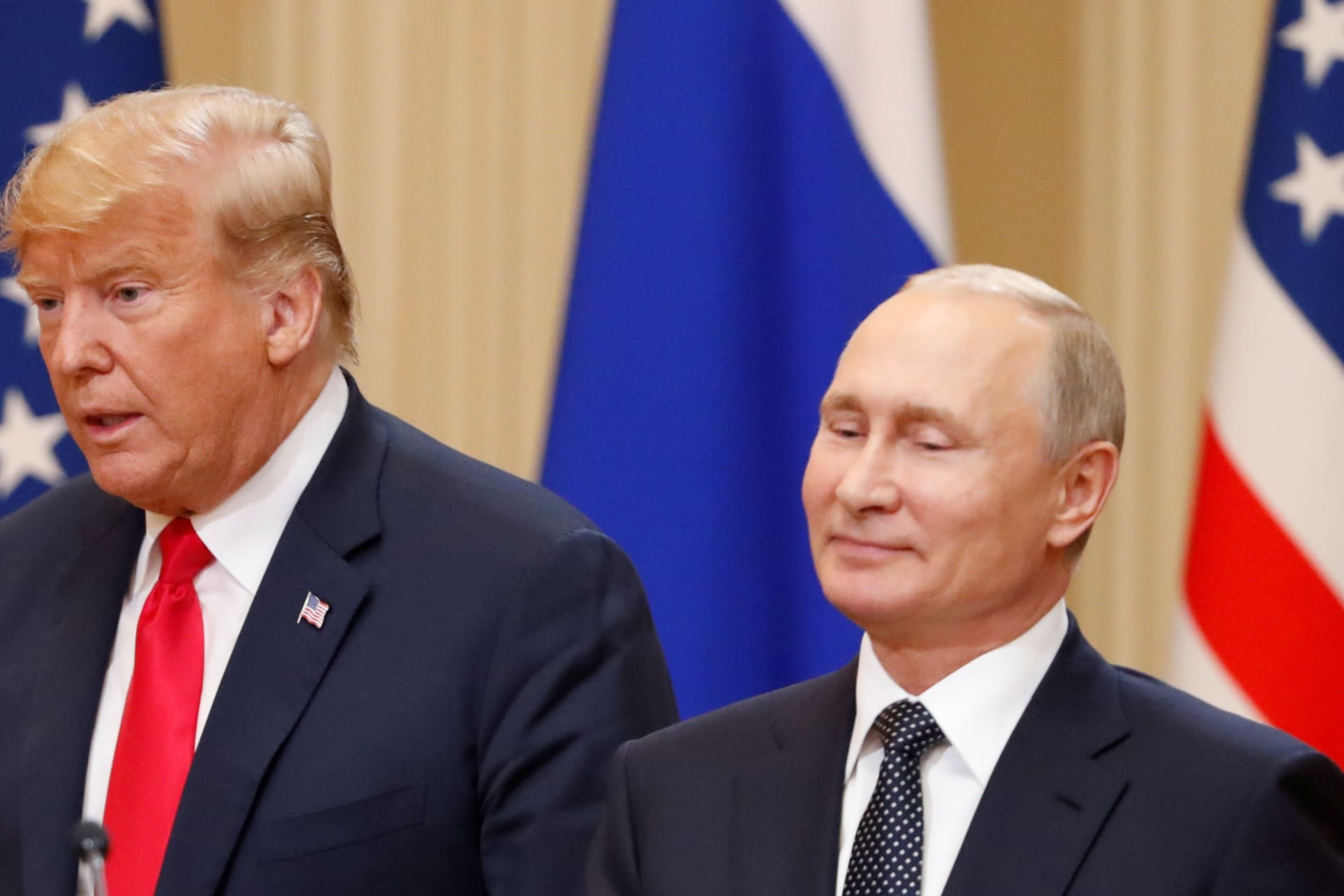 US-Präsident Donald Trump und Russlands Präsident Wladimir Putin (Archivbild): Ohne Trump verliere Putin alles, sagt ein ehemaliger Mitarbeiter.