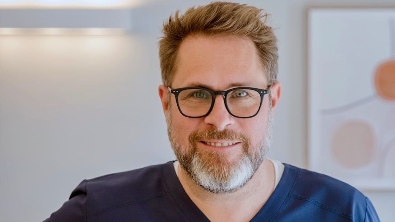 Dr. Christian Köhler: Der Mediziner ist niedergelassener Hausarzt in einer Gemeinschaftspraxis.