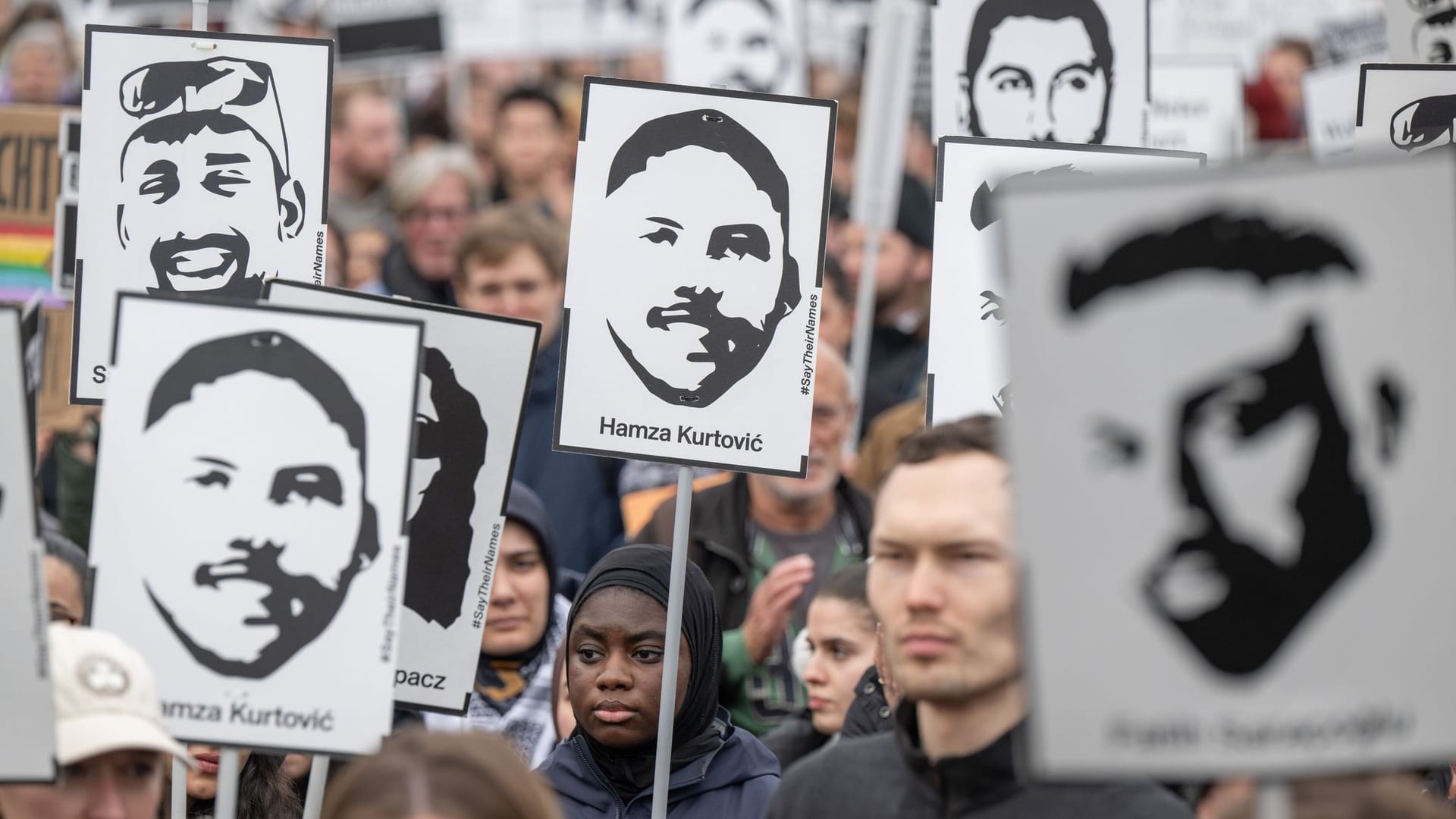 Hanau gedenkt der Anschlagsopfer