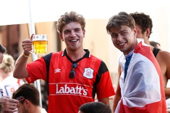 Die britischen Fans gelten bei Fußball-Turnieren als trinkfreudig.