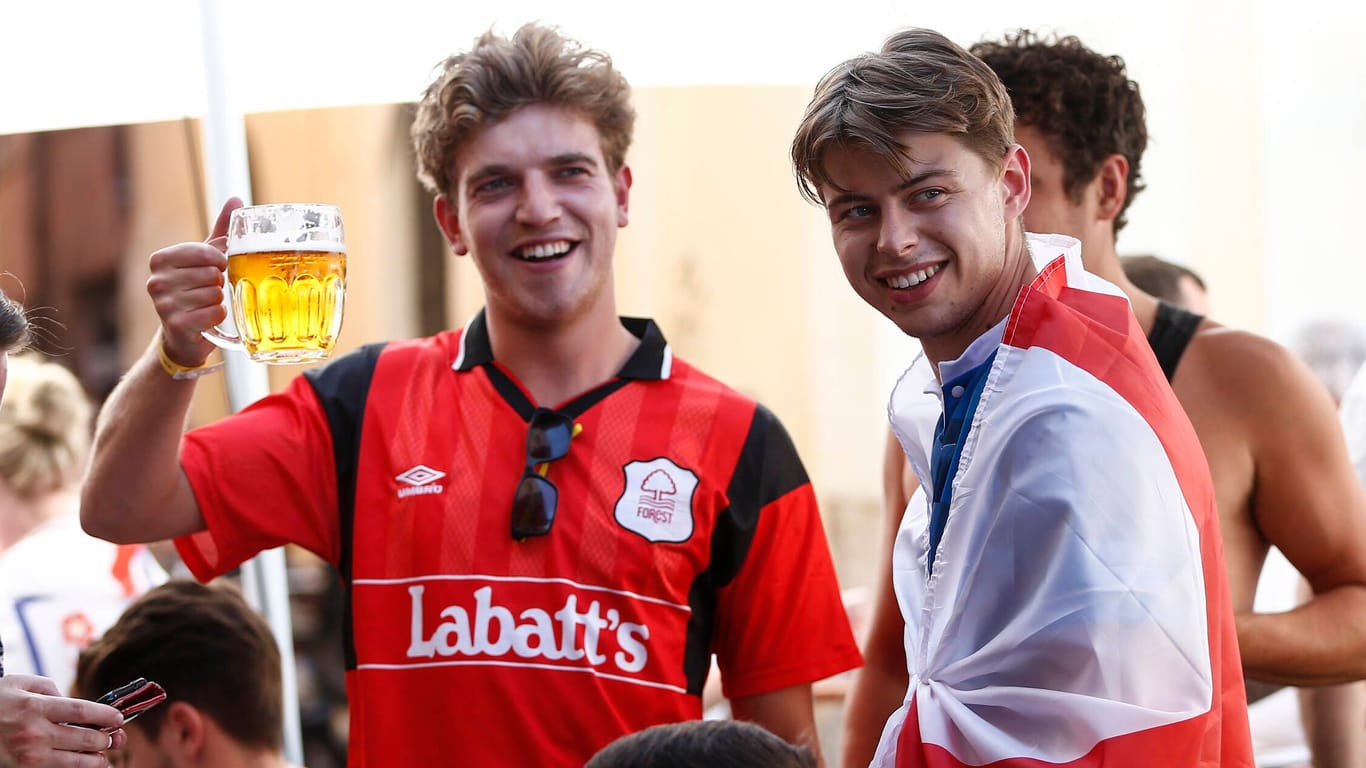 Die britischen Fans gelten bei Fußball-Turnieren als trinkfreudig.
