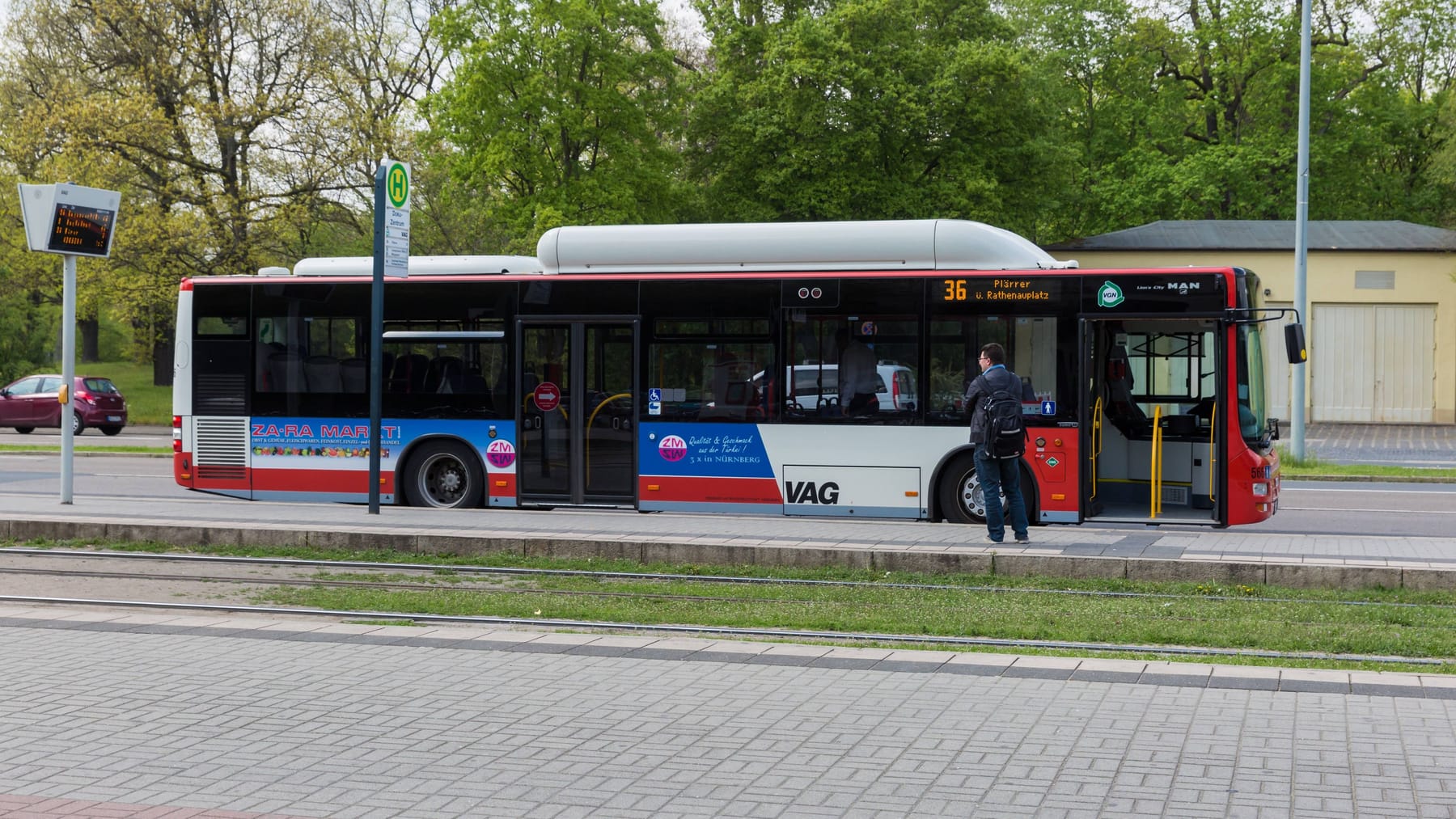 Nürnberg: VAG verkündet Fahrplan über Fasching – Diese Busse fahren öfter