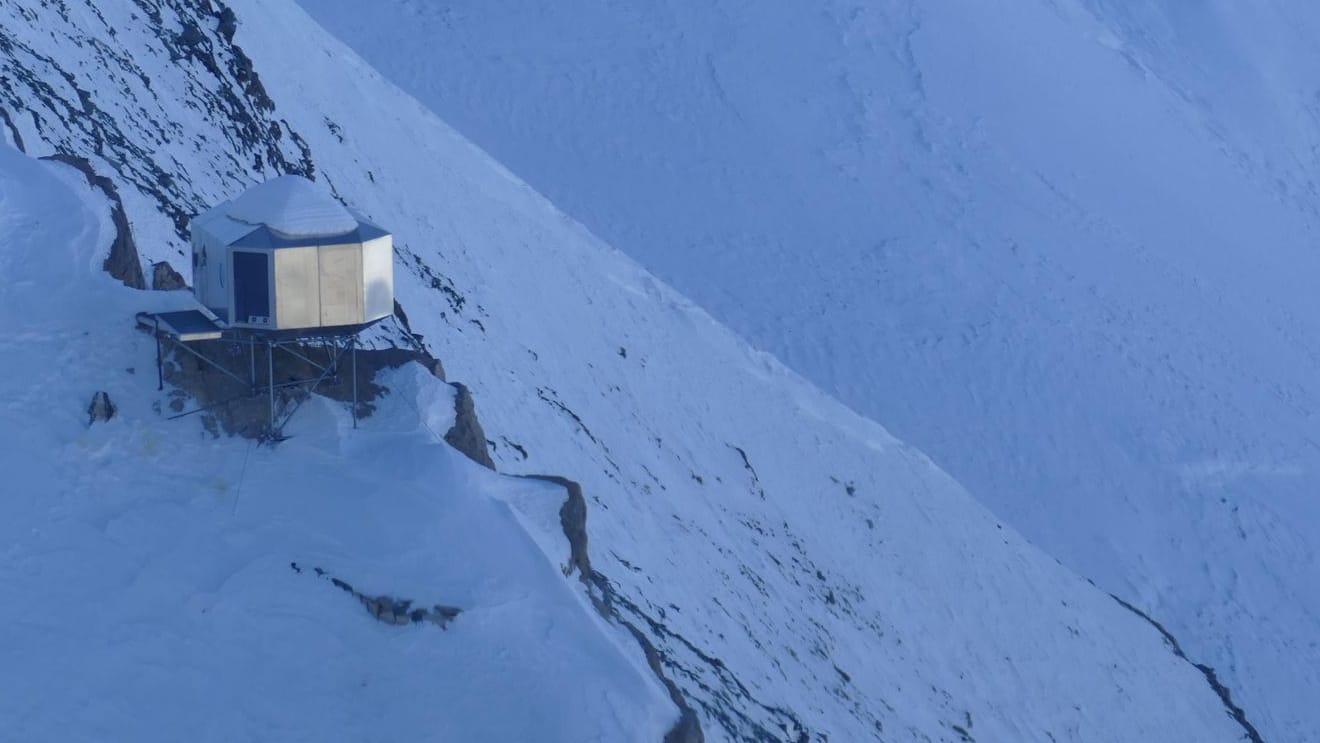 Österreich, Großglockner: Zwei Bergsteiger aus Tschechien sitzen seit Sonntag hier fest. Österreich, Großglockner: Zwei Bergsteiger aus Tschechien sitzen seit Sonntag hier fest.