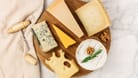 Käseplatte: Viele bevorzugen eine gewisse Auswahl an Käsesorten.