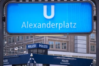 Polizeiwache am Alexanderplatz