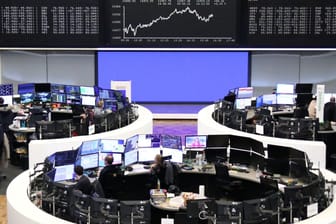 Der Dax an der Frankfurter Börse: Spekulationen auf sinkende Zinsen treiben den Leitindex seit Wochen in die Höhe.