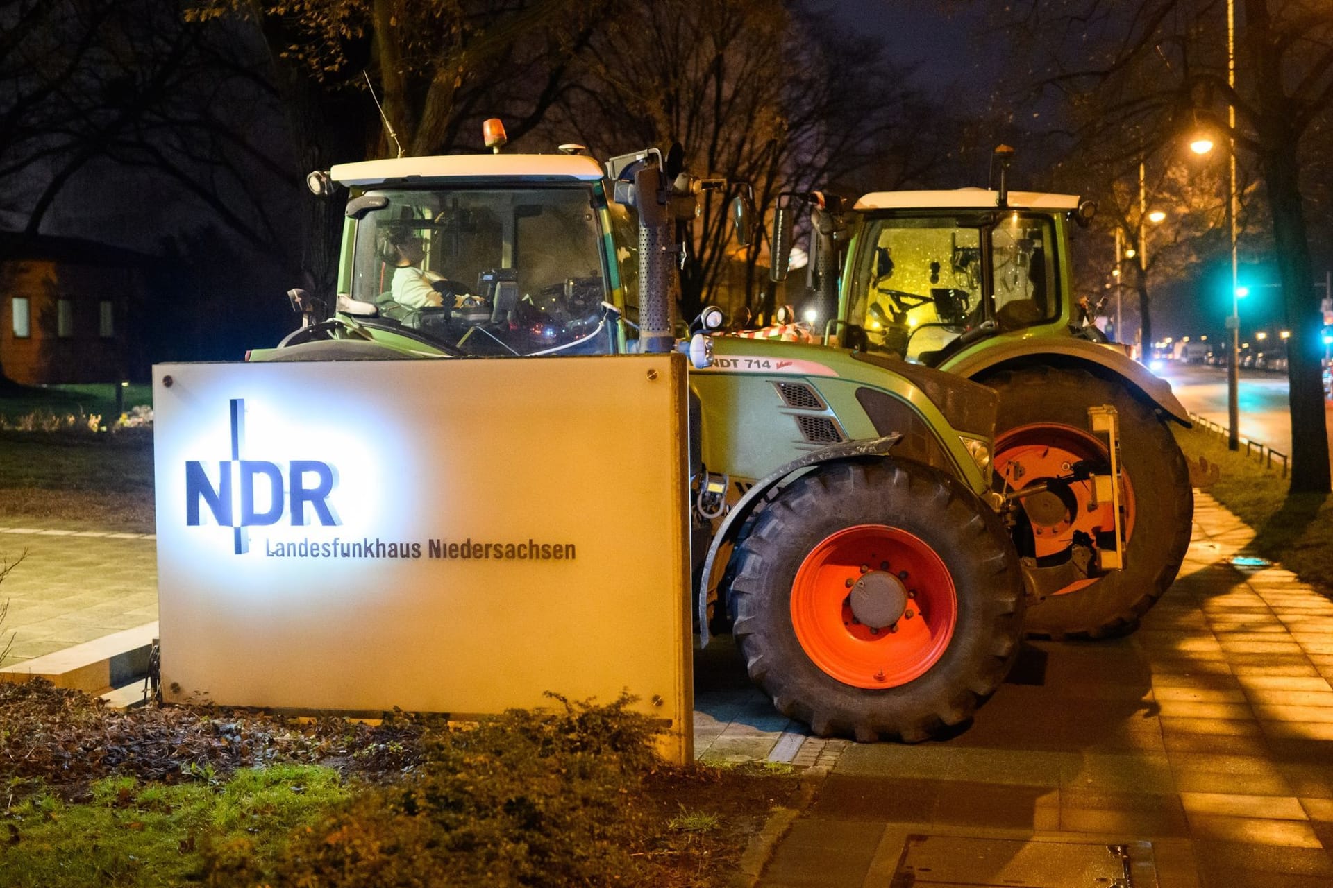 Proteste vor dem NDR in Hannover