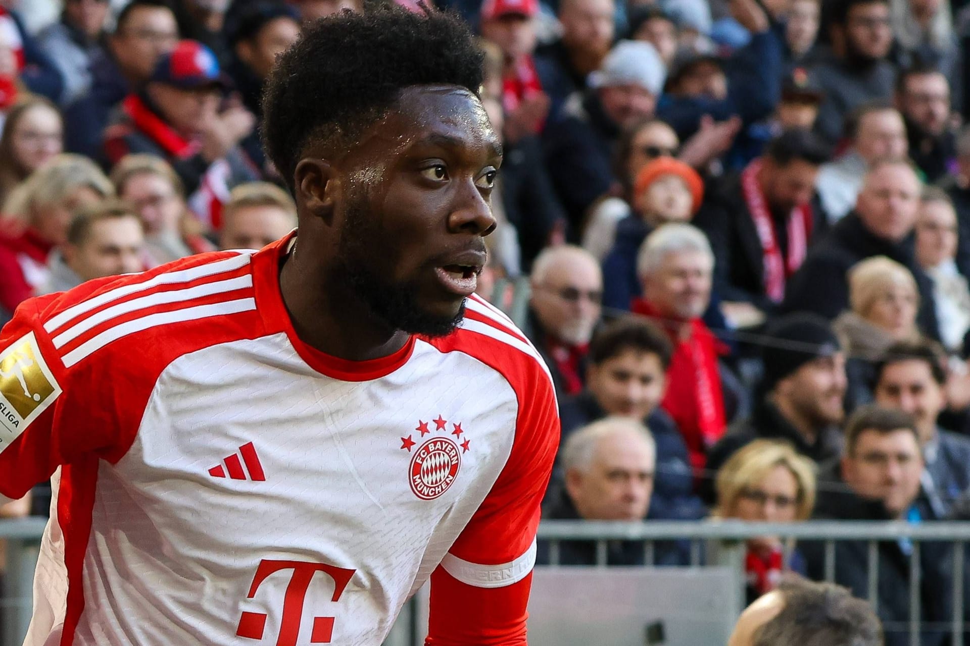 Alphonso Davies: Er soll mit Real Madrid Gespräche geführt haben.