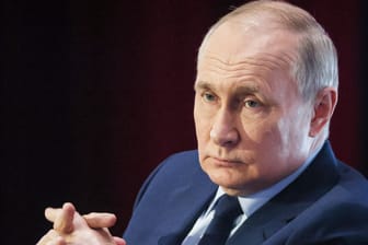 Wladimir Putin: Russland führt einen völkerrechtswidrigen Angriffskrieg gegen die Ukraine.