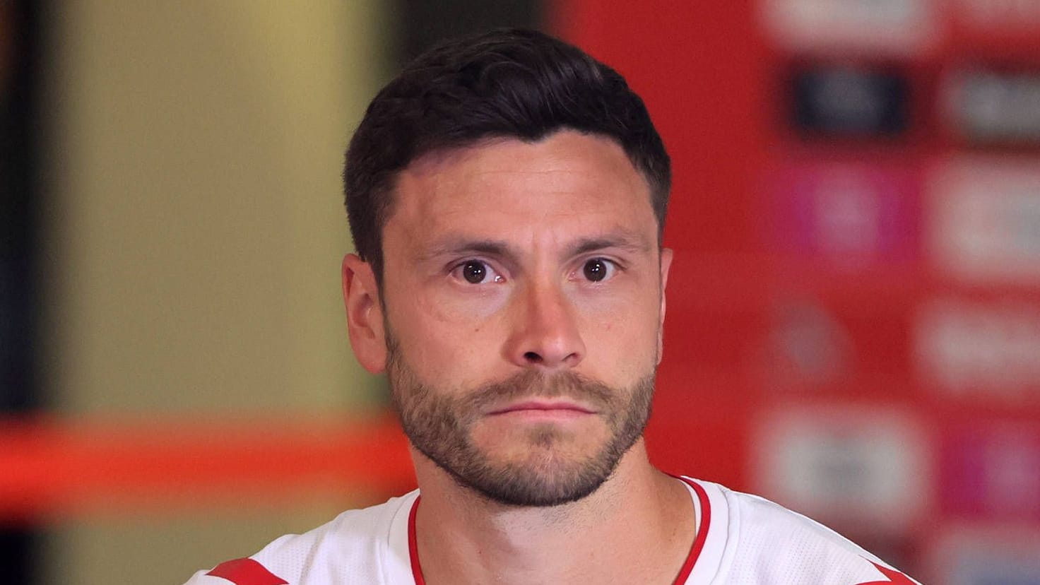 Jonas Hector bei seinem letzten Spiel für den 1. FC Köln (Archivfoto): Sein alter Klub macht ihm Sorgen.