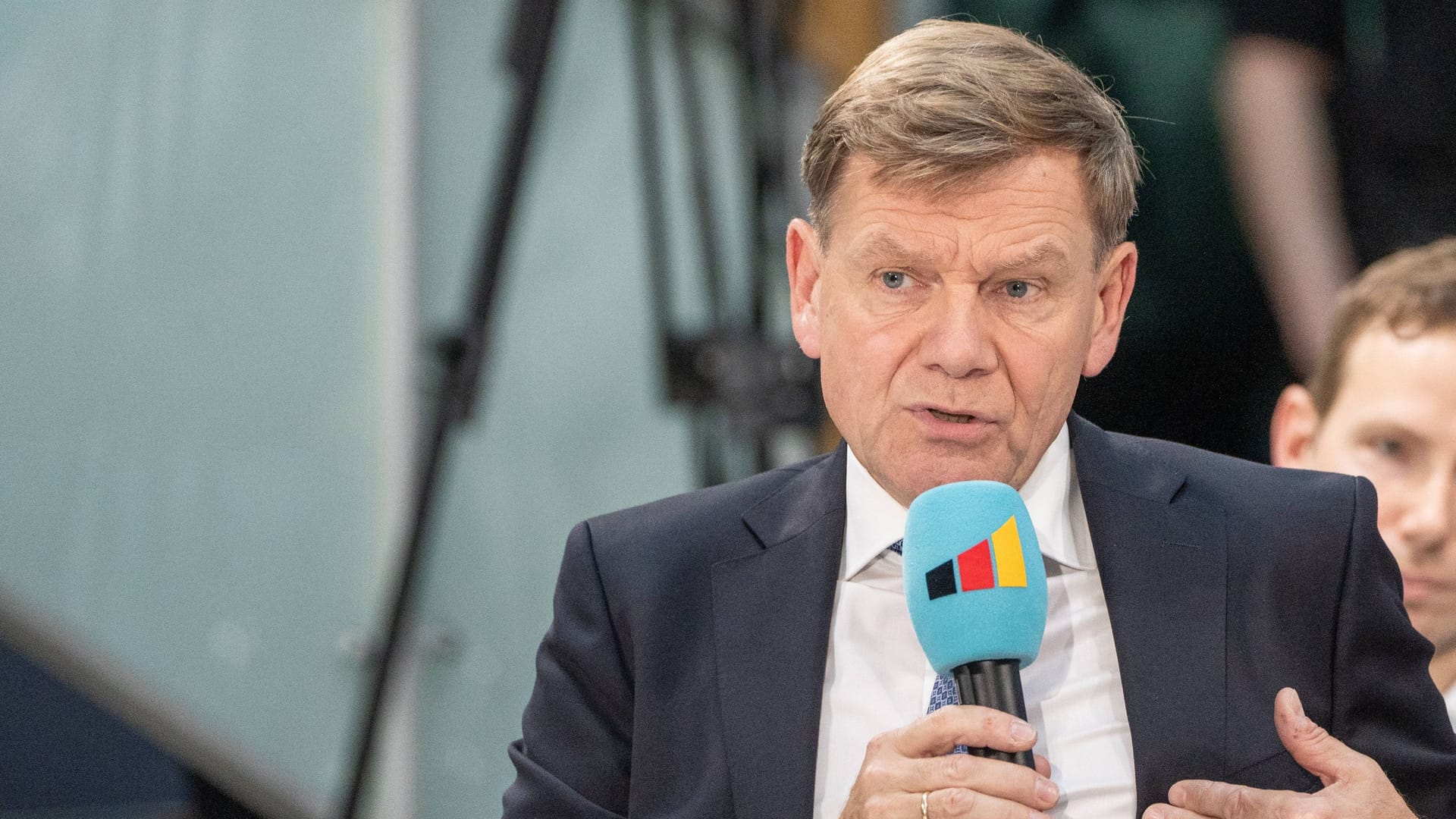Johann David Wadephul, stellvertretender Vorsitzender der CDU/CSU-Bundestagsfraktion: Deutschland brauche eine Strategie für seine Verteidigungsindustrie, forderte er.